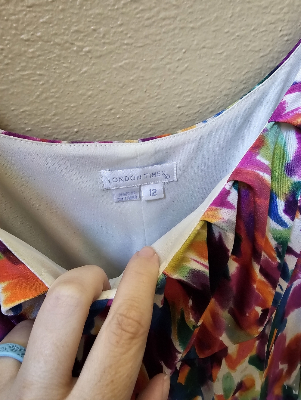 Beautiful Y2K Style Vibrant Dress 12 - Picture 2 of 5